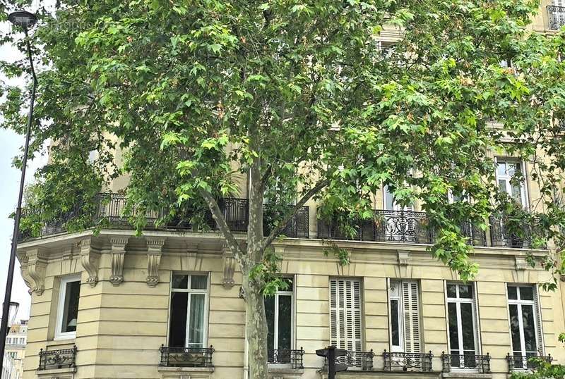 Appartement à PARIS-7E