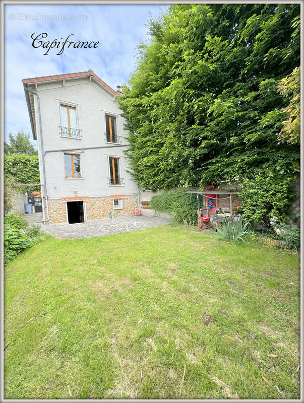 Maison à AULNAY-SOUS-BOIS