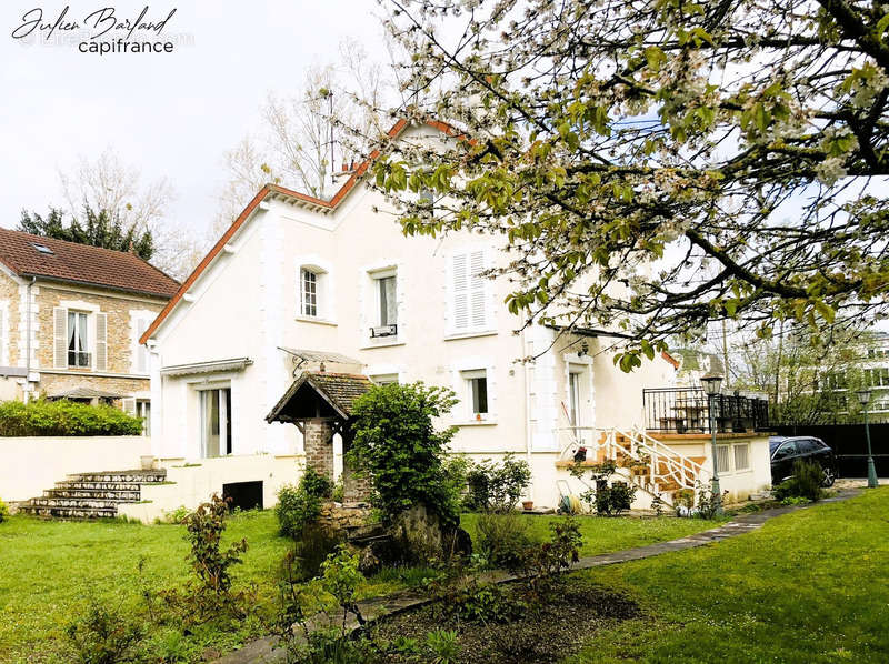 Maison à CHELLES