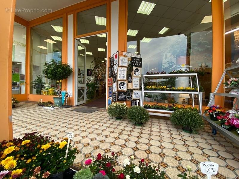 Commerce à BOURBONNE-LES-BAINS