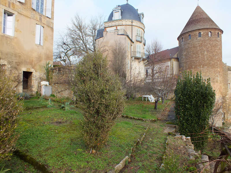 Appartement à SEMUR-EN-AUXOIS