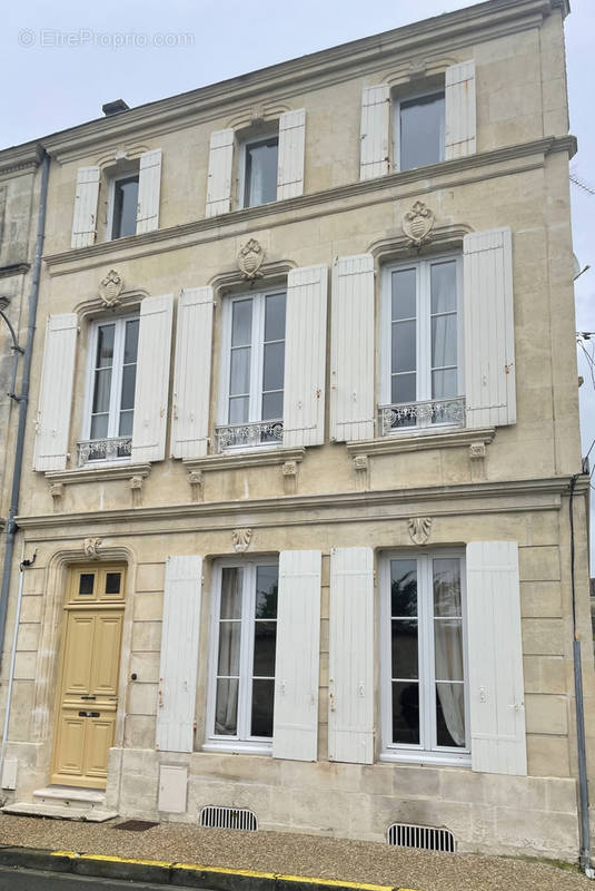 Maison à SAINT-JEAN-D&#039;ANGELY