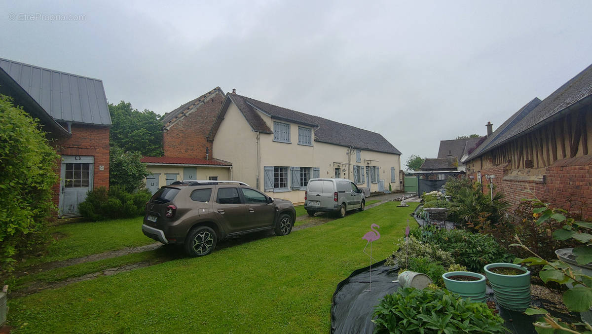 Maison à BEAUVAIS