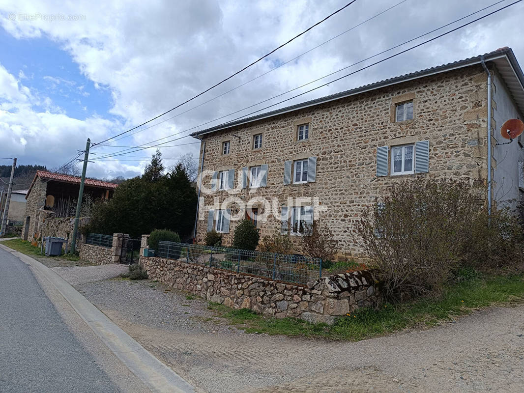 Maison à SAINT-DIDIER-SUR-ROCHEFORT