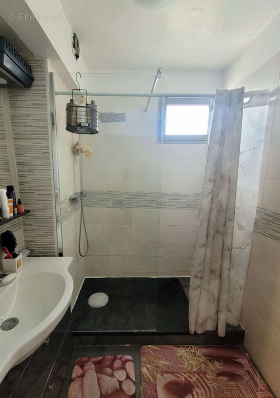 Appartement à MARSEILLE-14E