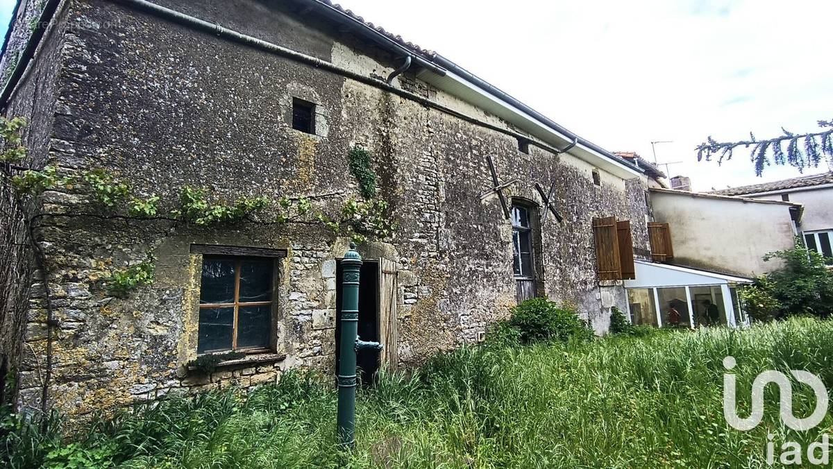 Photo 1 - Maison à EXOUDUN