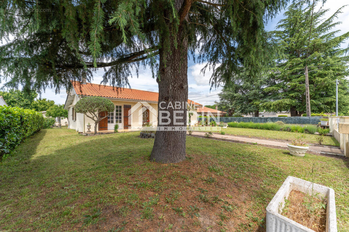 Maison à CASTRES-GIRONDE