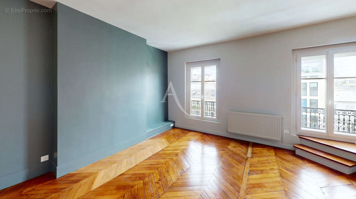 Appartement à PARIS-17E