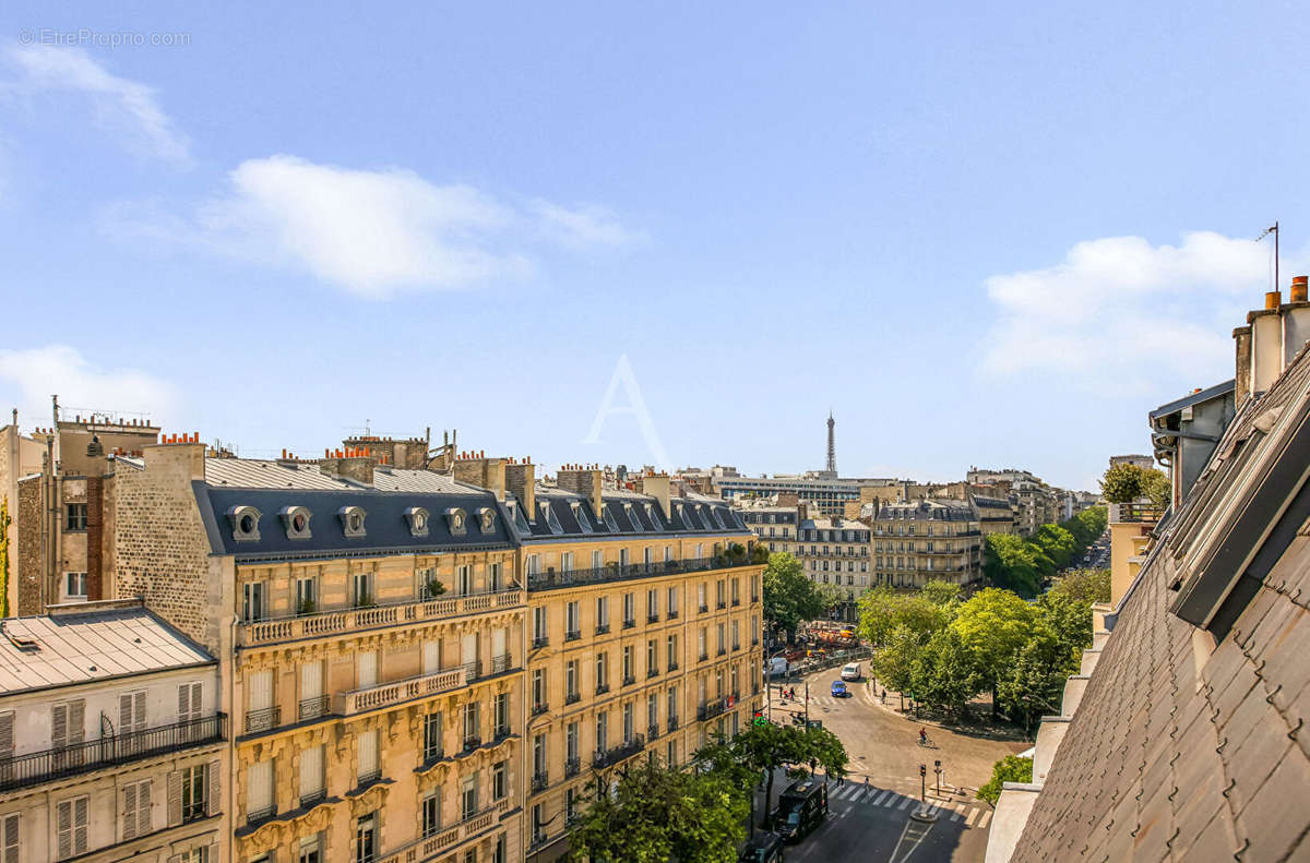 Appartement à PARIS-17E