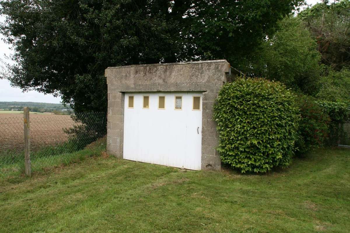 Maison à SAINT-SERVANT