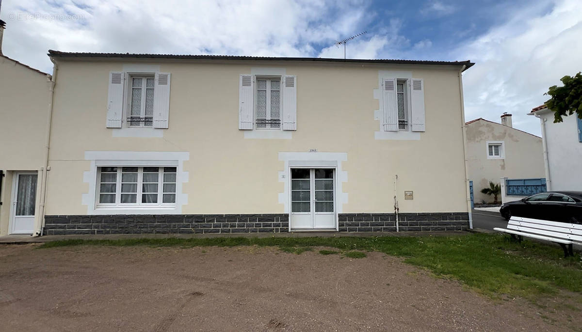 Maison à SAINT-MICHEL-EN-L&#039;HERM