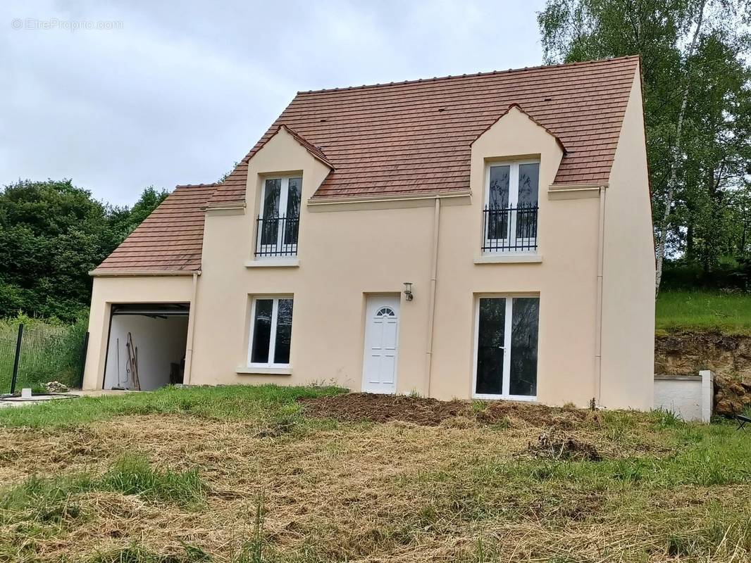 Maison à LIZY-SUR-OURCQ