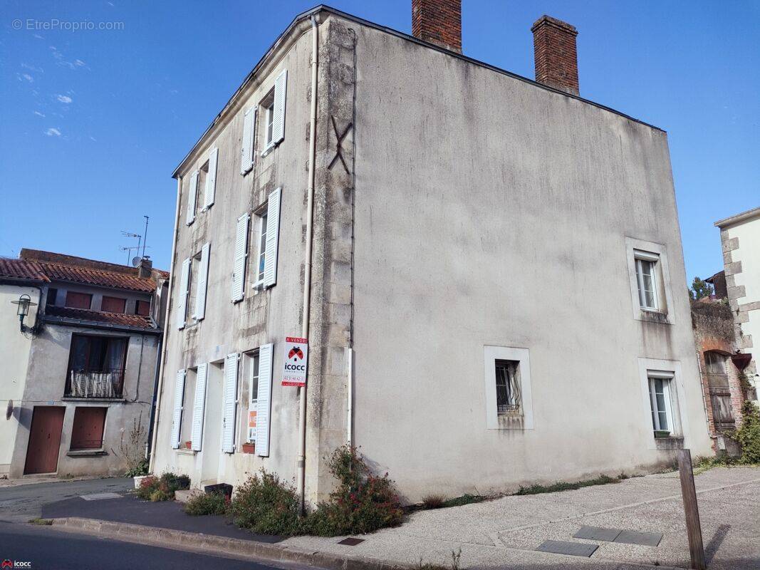 Maison à MOUTIERS-SUR-LE-LAY