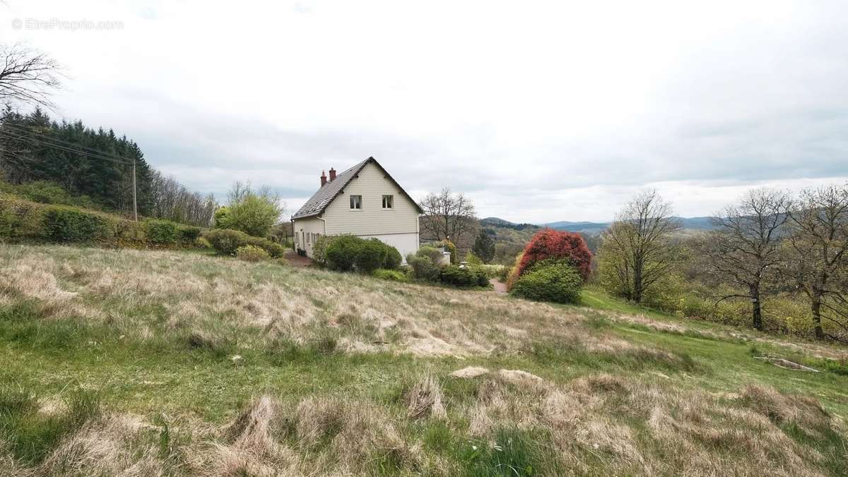 Maison à VILLAPOURCON