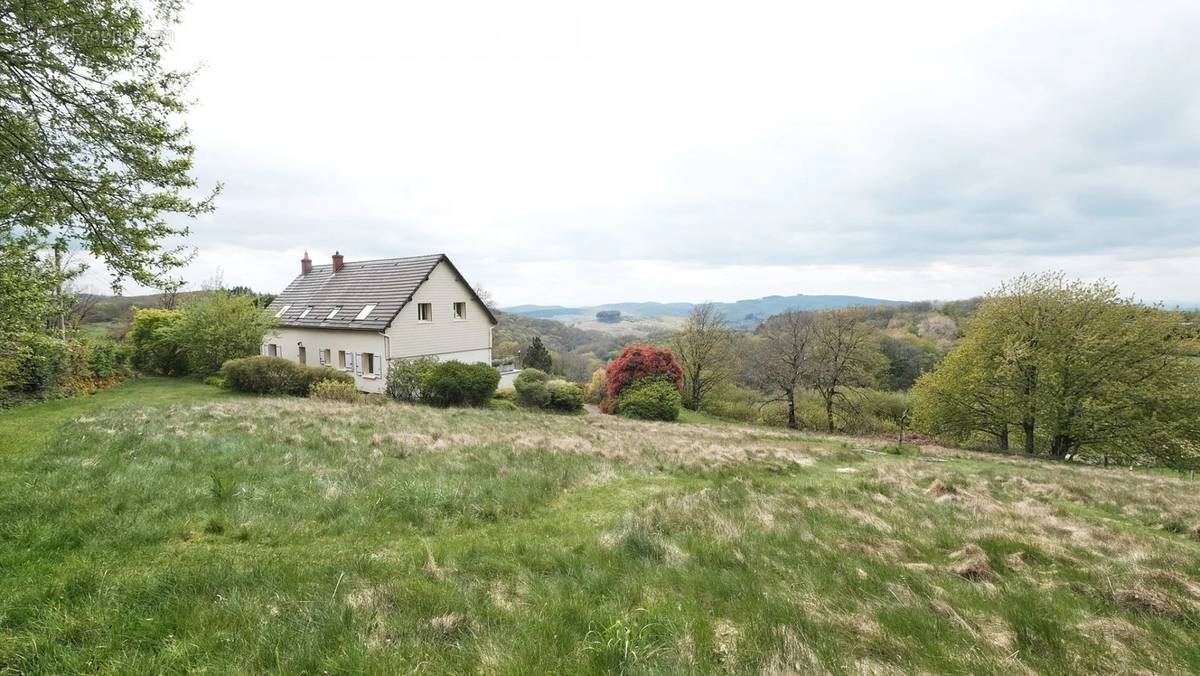 Maison à VILLAPOURCON