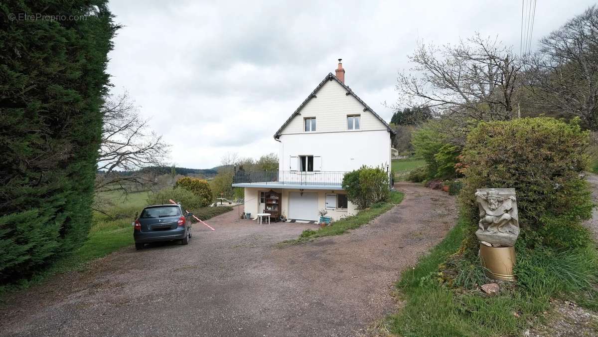 Maison à VILLAPOURCON