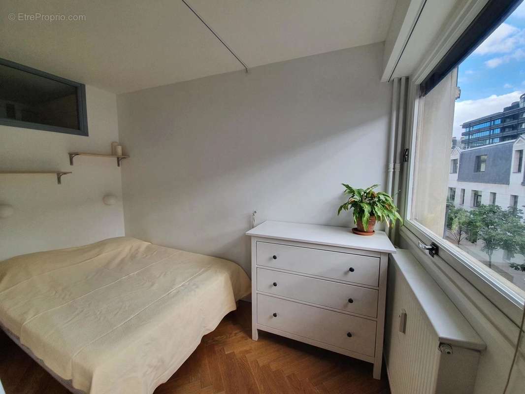 Appartement à NEUILLY-SUR-SEINE