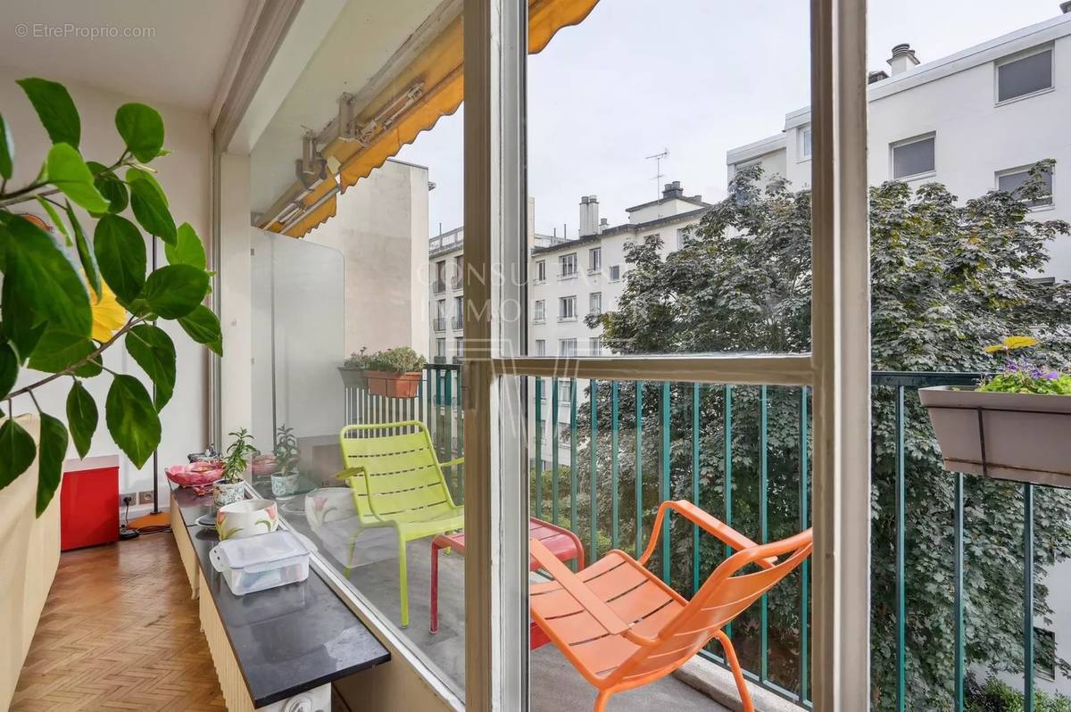 Appartement à NEUILLY-SUR-SEINE