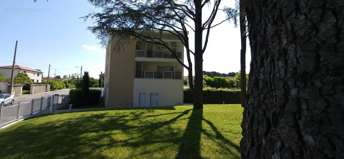 Appartement à RILLIEUX-LA-PAPE