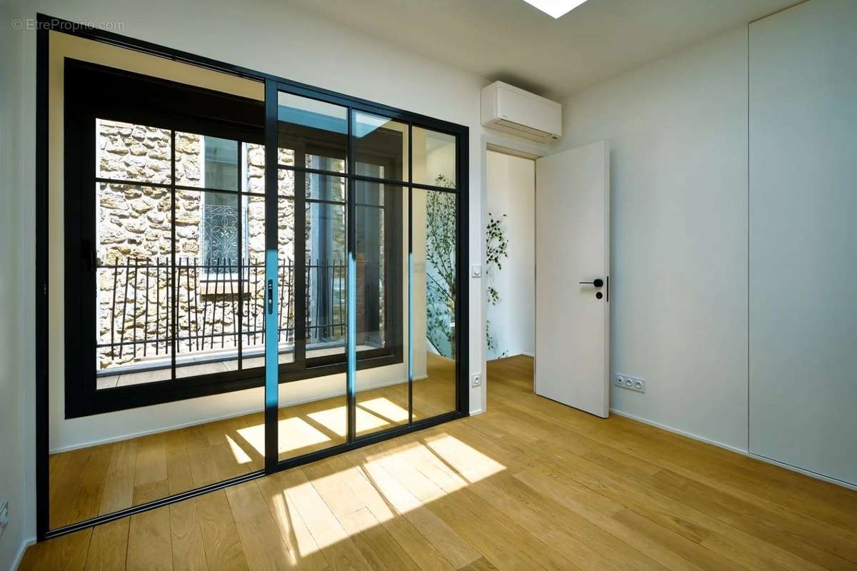 Maison à PARIS-15E