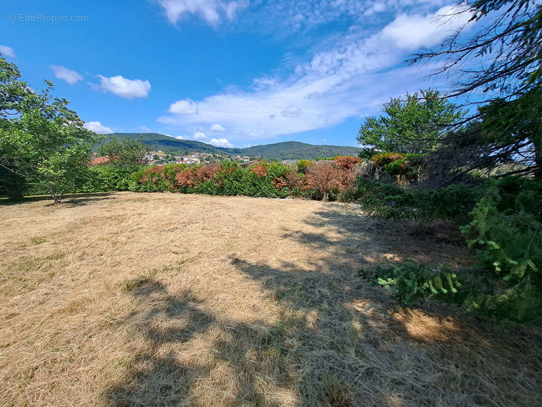 Terrain à POLLIONNAY