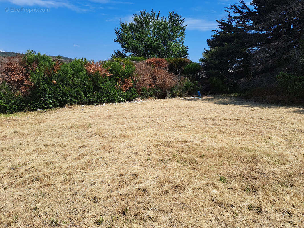 Terrain à POLLIONNAY