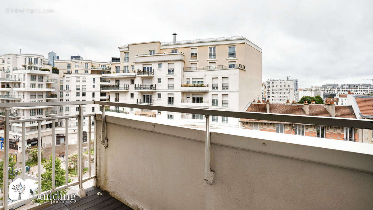 Appartement à COURBEVOIE