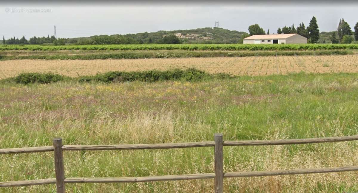 Terrain à ESTEZARGUES