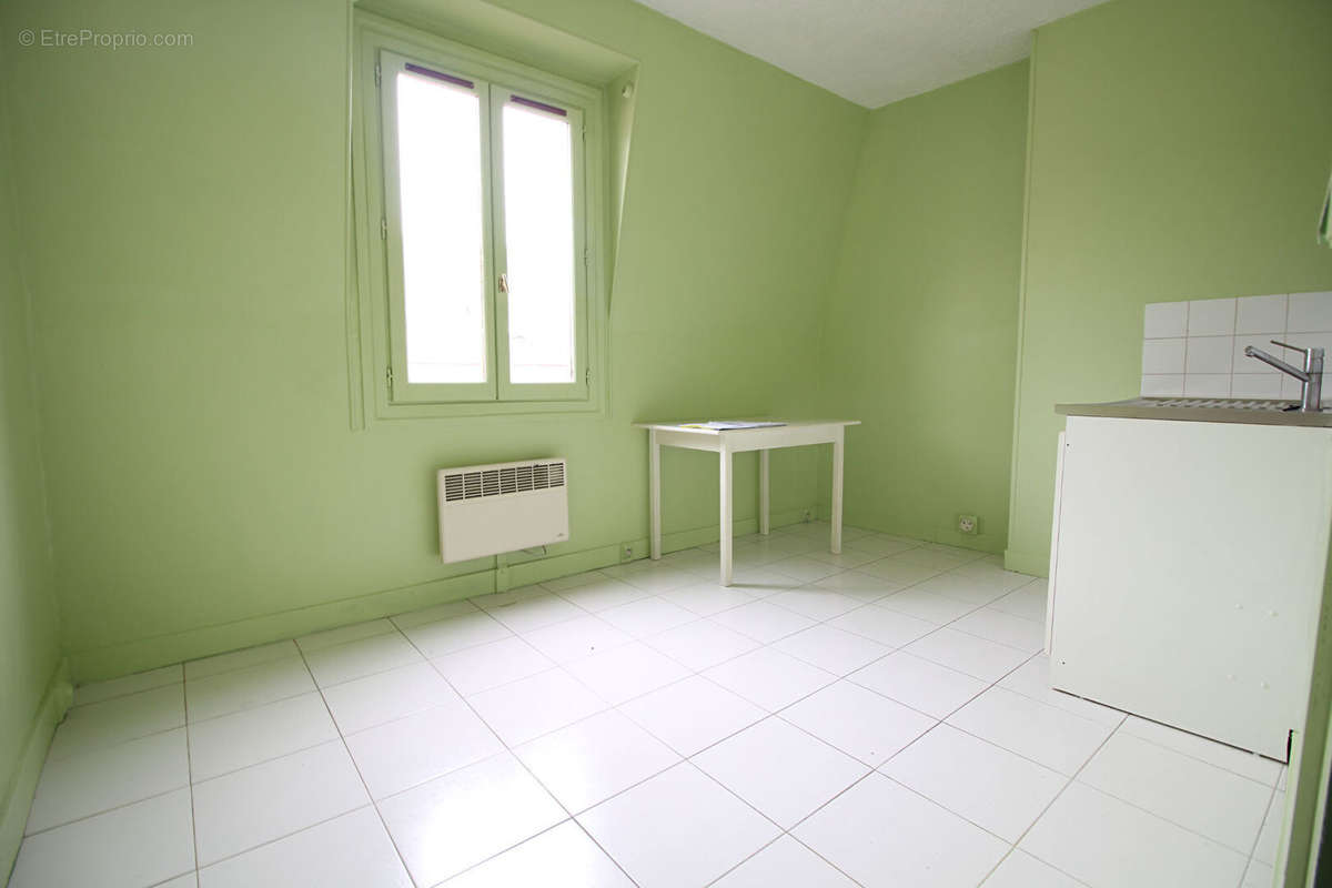 Appartement à SARTROUVILLE