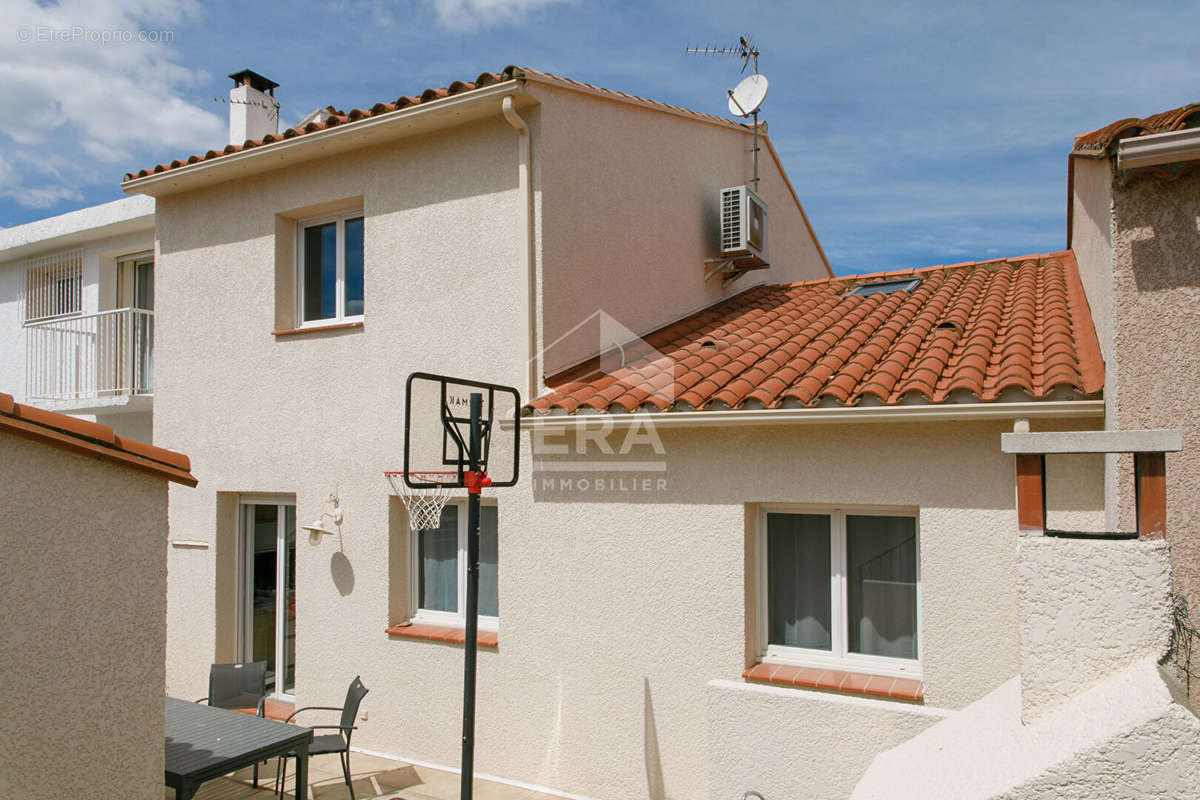 Maison à SAINT-CYPRIEN