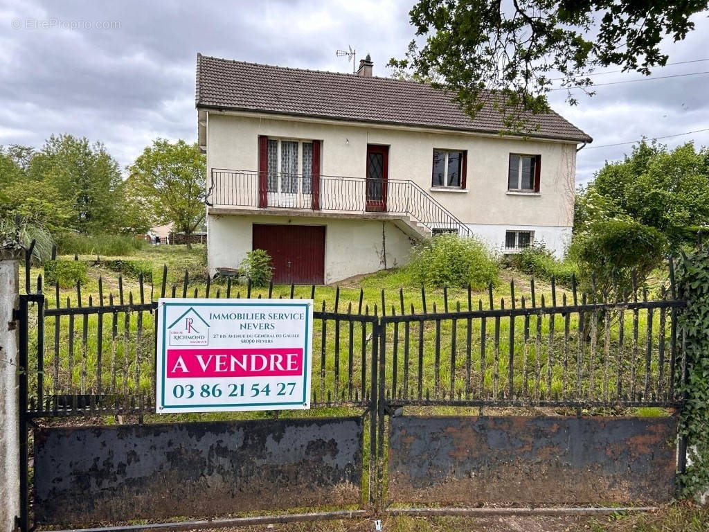 Maison à SAUVIGNY-LES-BOIS