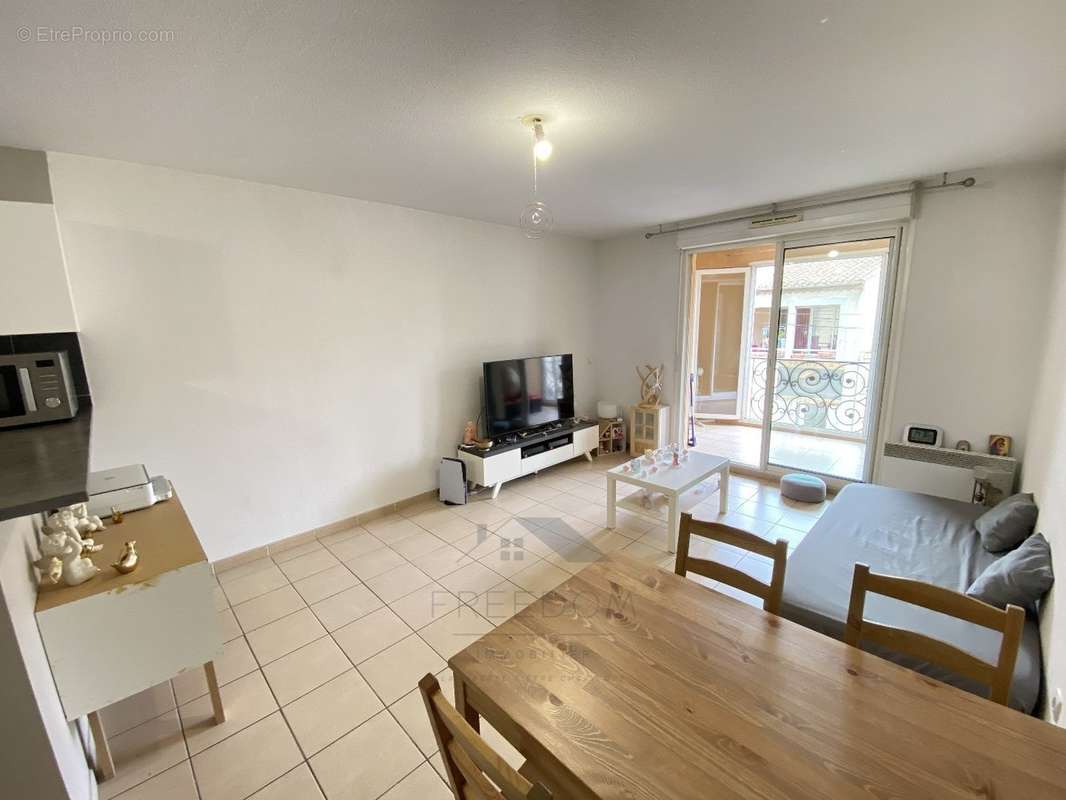 Appartement à VILLENEUVE-LES-BEZIERS