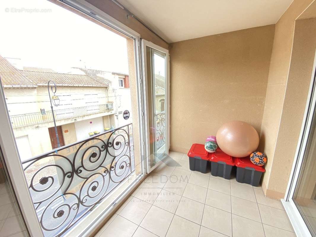 Appartement à VILLENEUVE-LES-BEZIERS