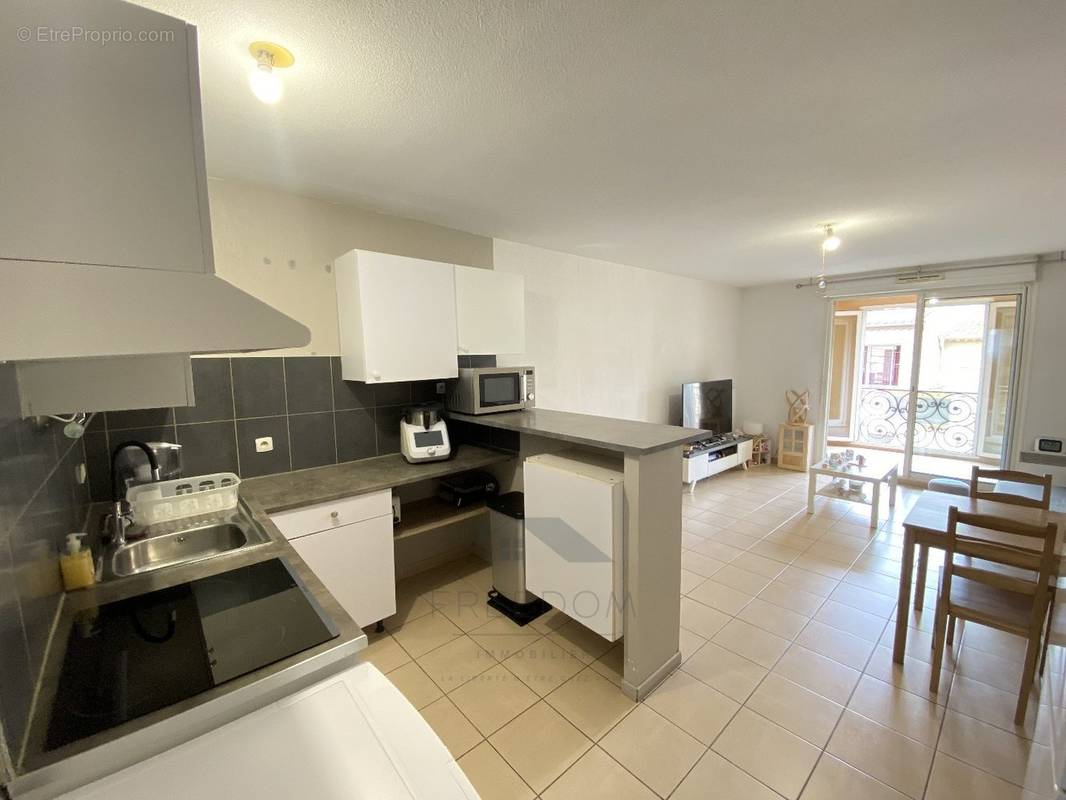 Appartement à VILLENEUVE-LES-BEZIERS