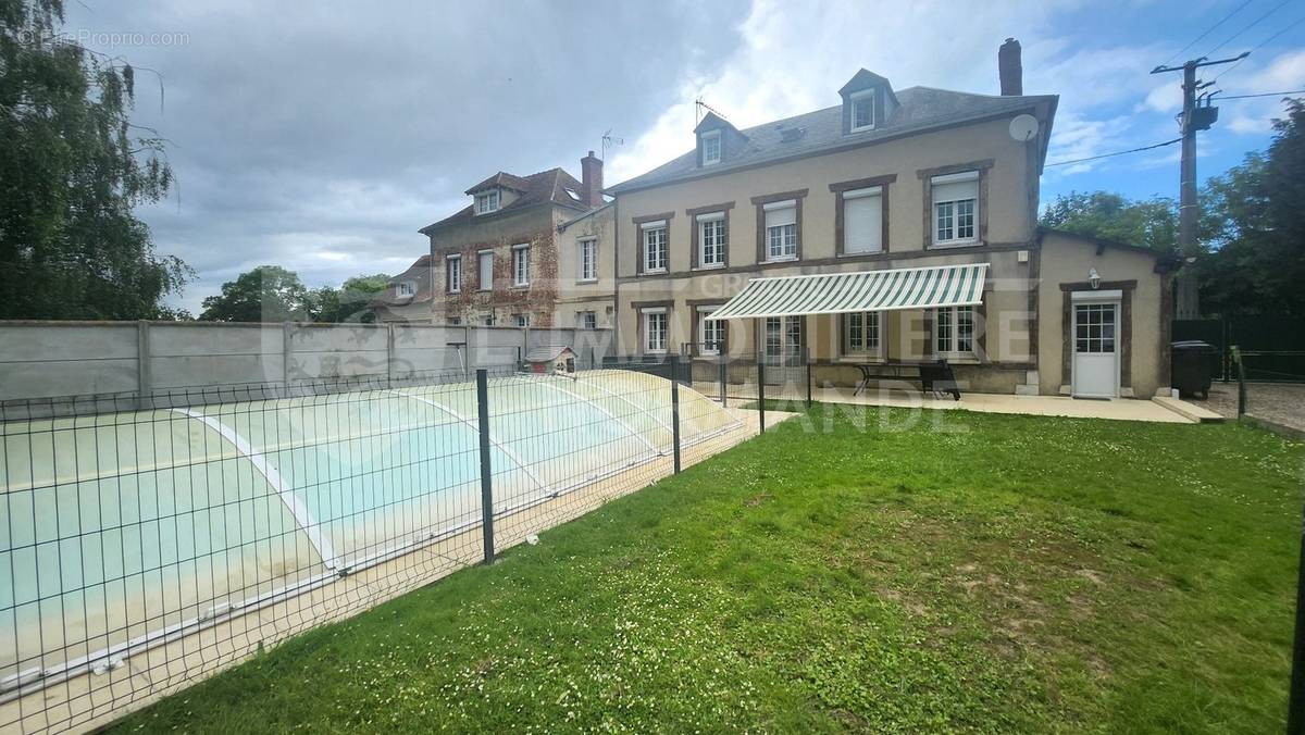 Maison à LE VAUDREUIL