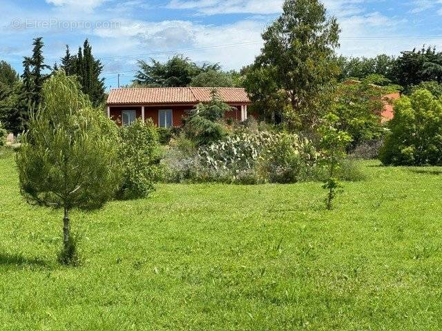 Maison à POUSSAN