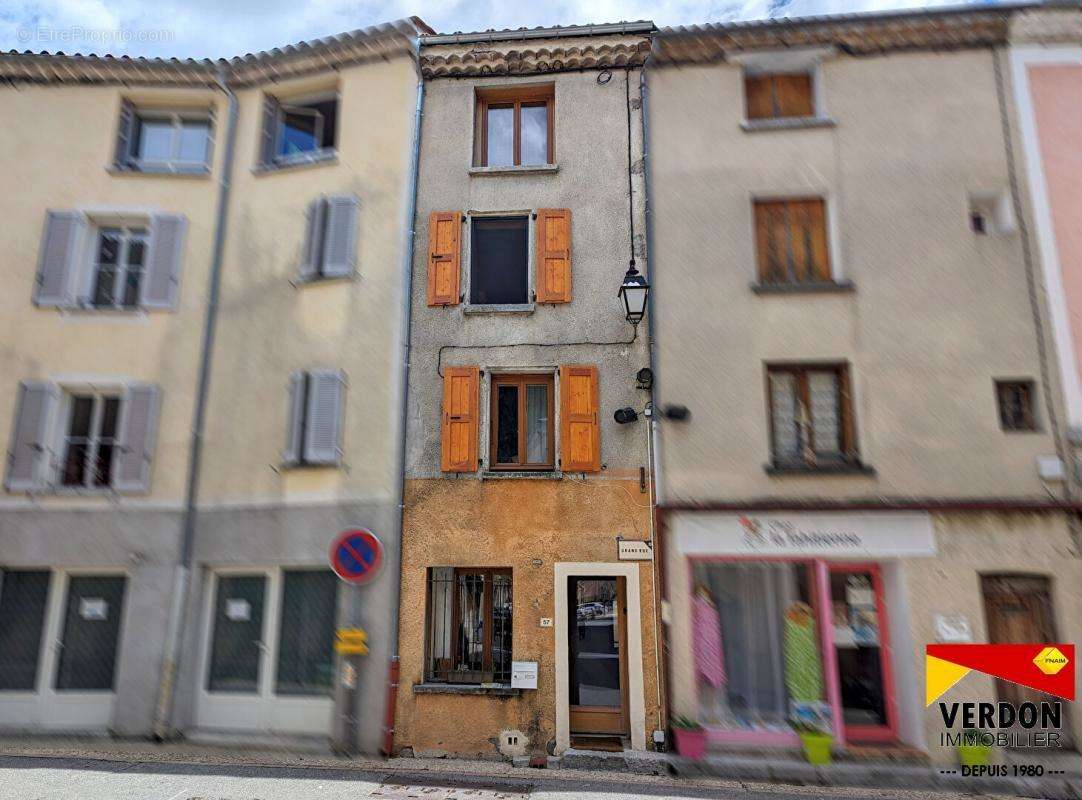 Maison à SAINT-ANDRE-LES-ALPES