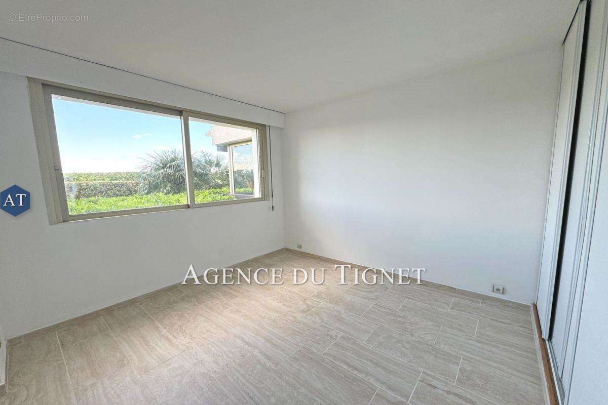 Appartement à MANDELIEU-LA-NAPOULE