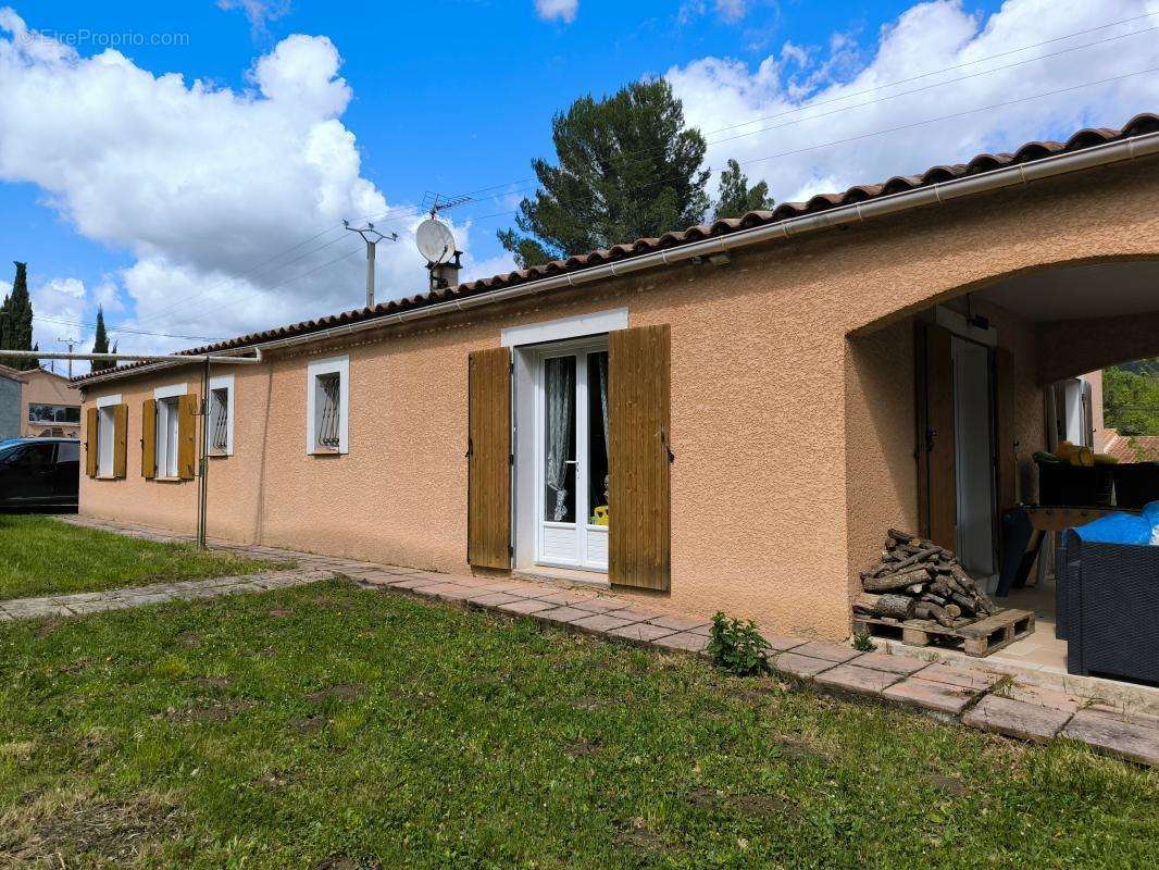 Maison à ANTUGNAC