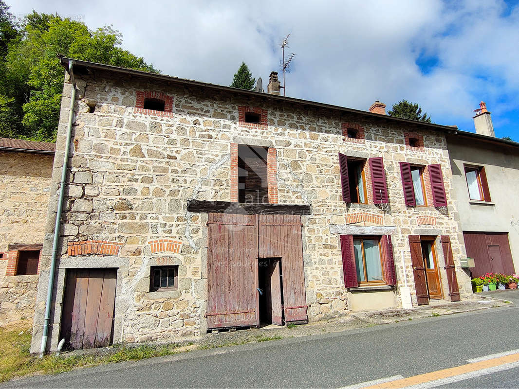 Maison à LAPRUGNE