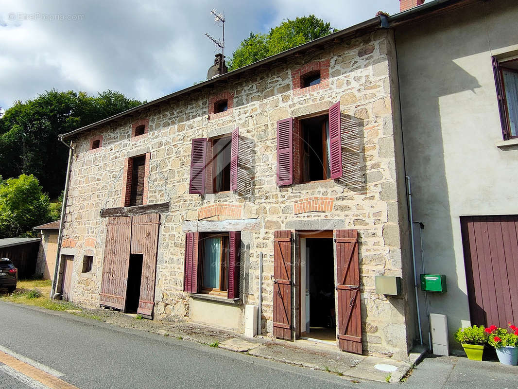 Maison à LAPRUGNE