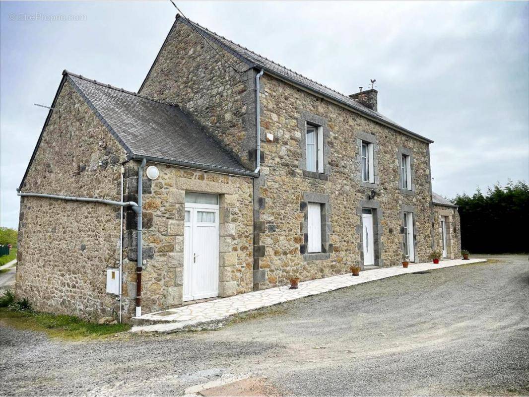 Maison à SAINT-JOUAN-DES-GUERETS