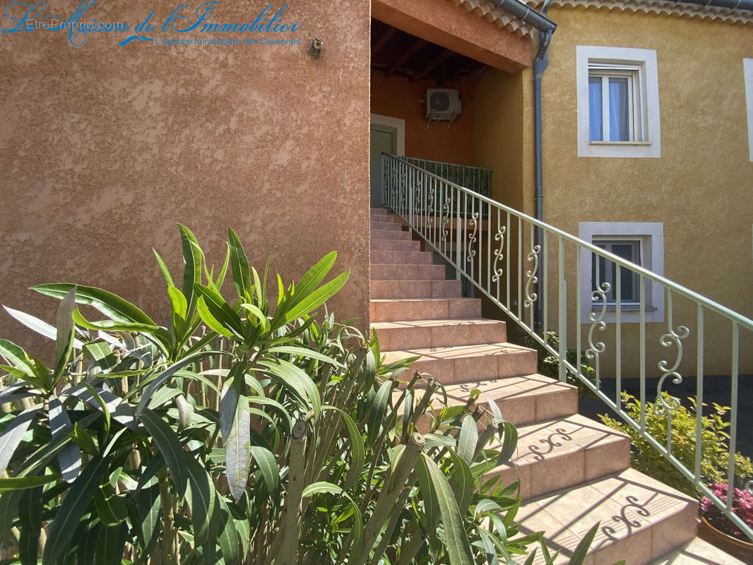 Appartement à UZES