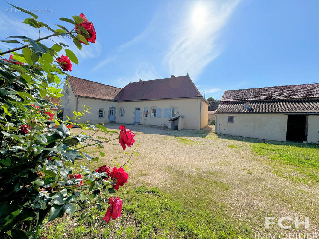 Maison à VENDAT