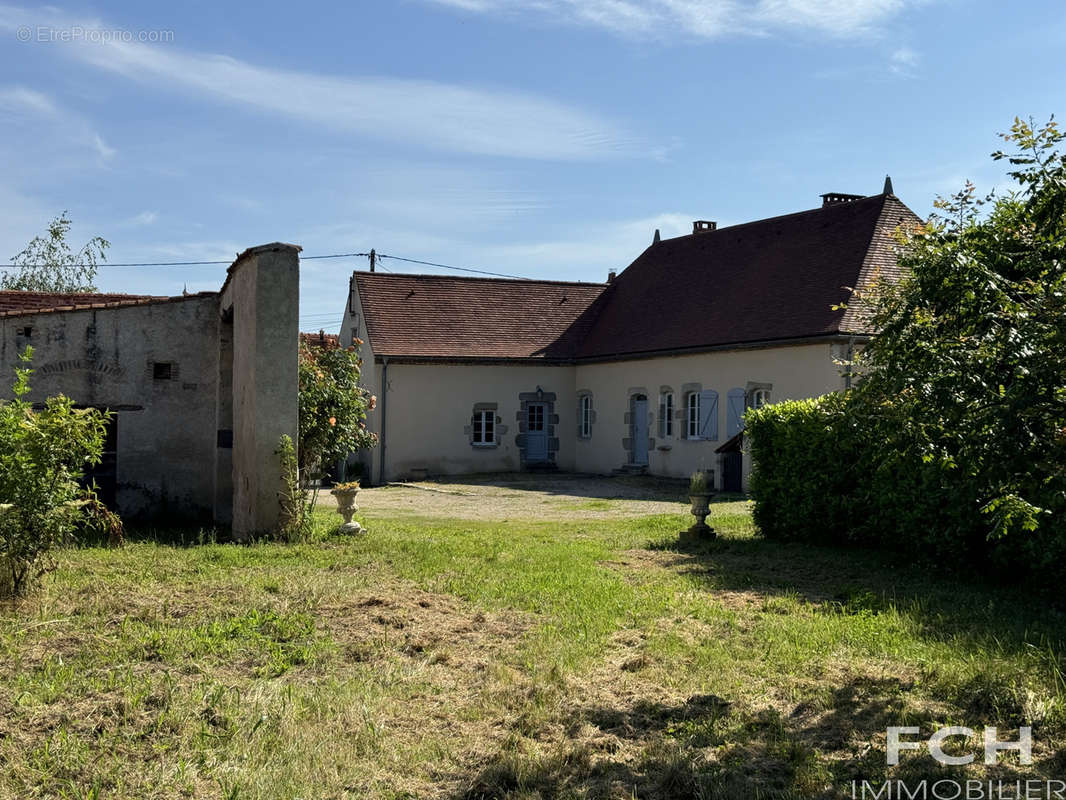 Maison à VENDAT