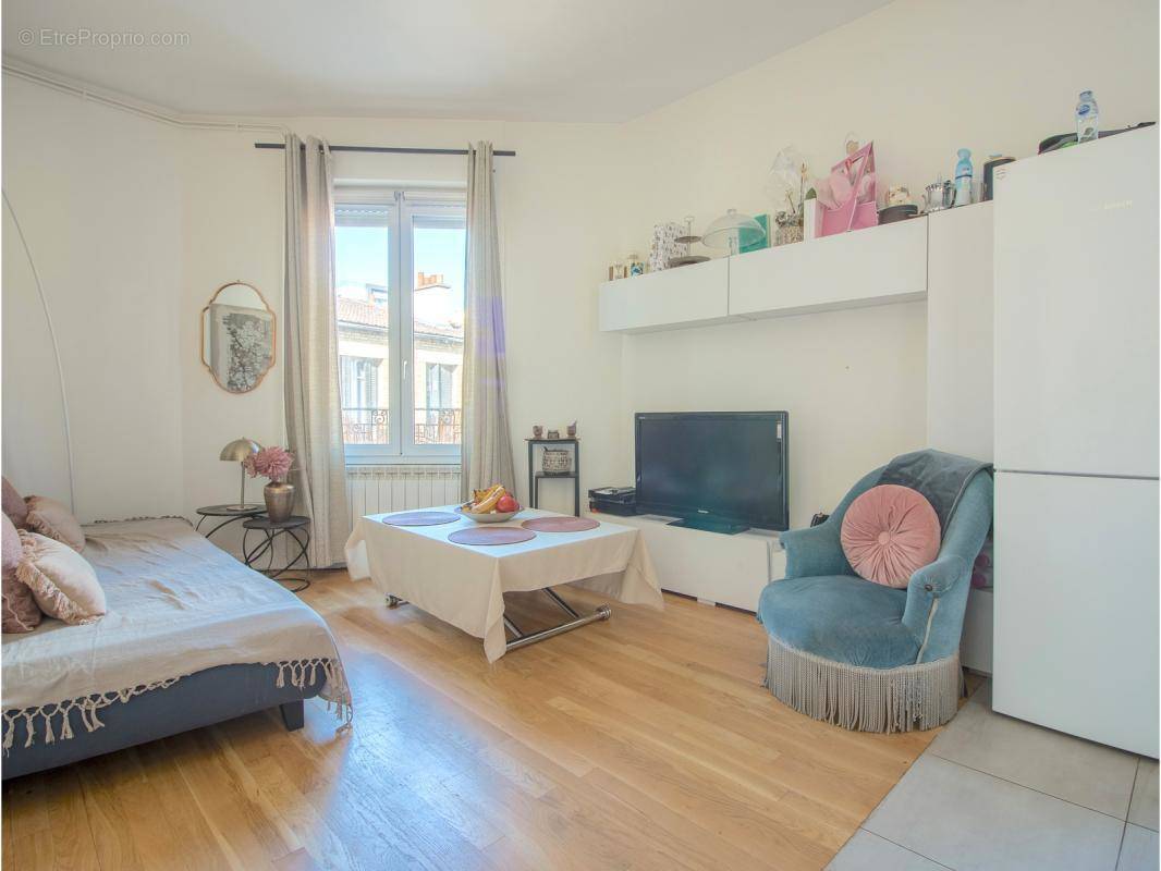 Appartement à COLOMBES