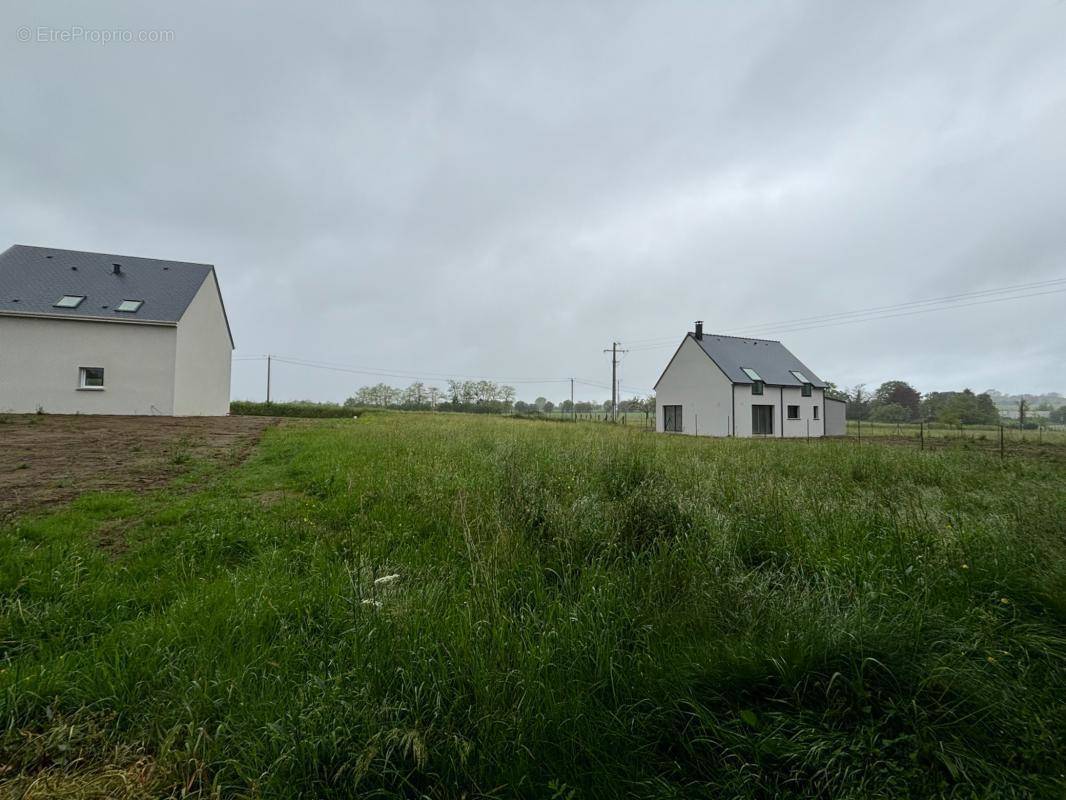 Terrain à LE BENY-BOCAGE