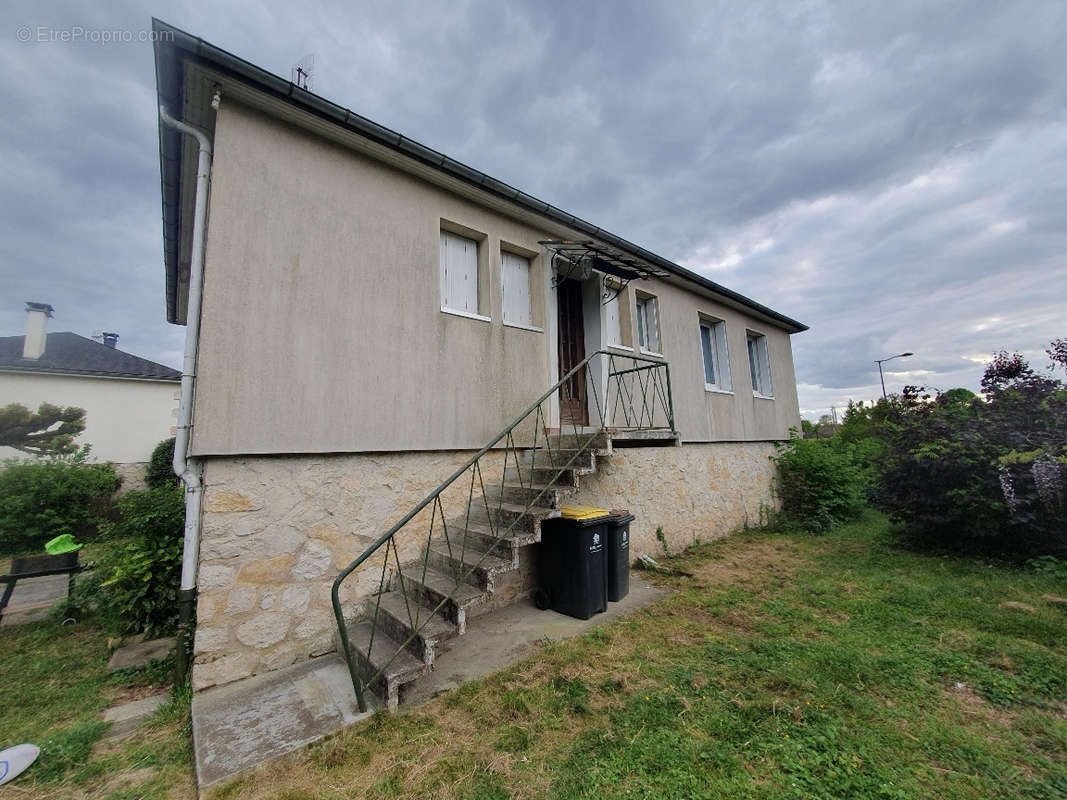 Maison à CONDAT-SUR-VEZERE