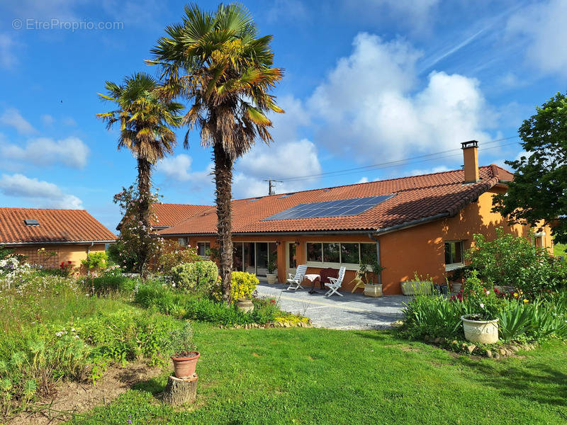 Maison à GARLIN