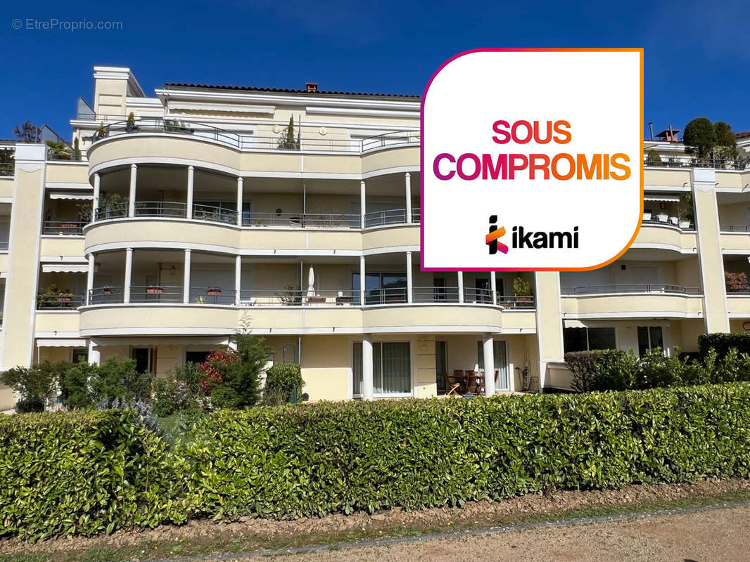 Appartement à CHARBONNIERES-LES-BAINS